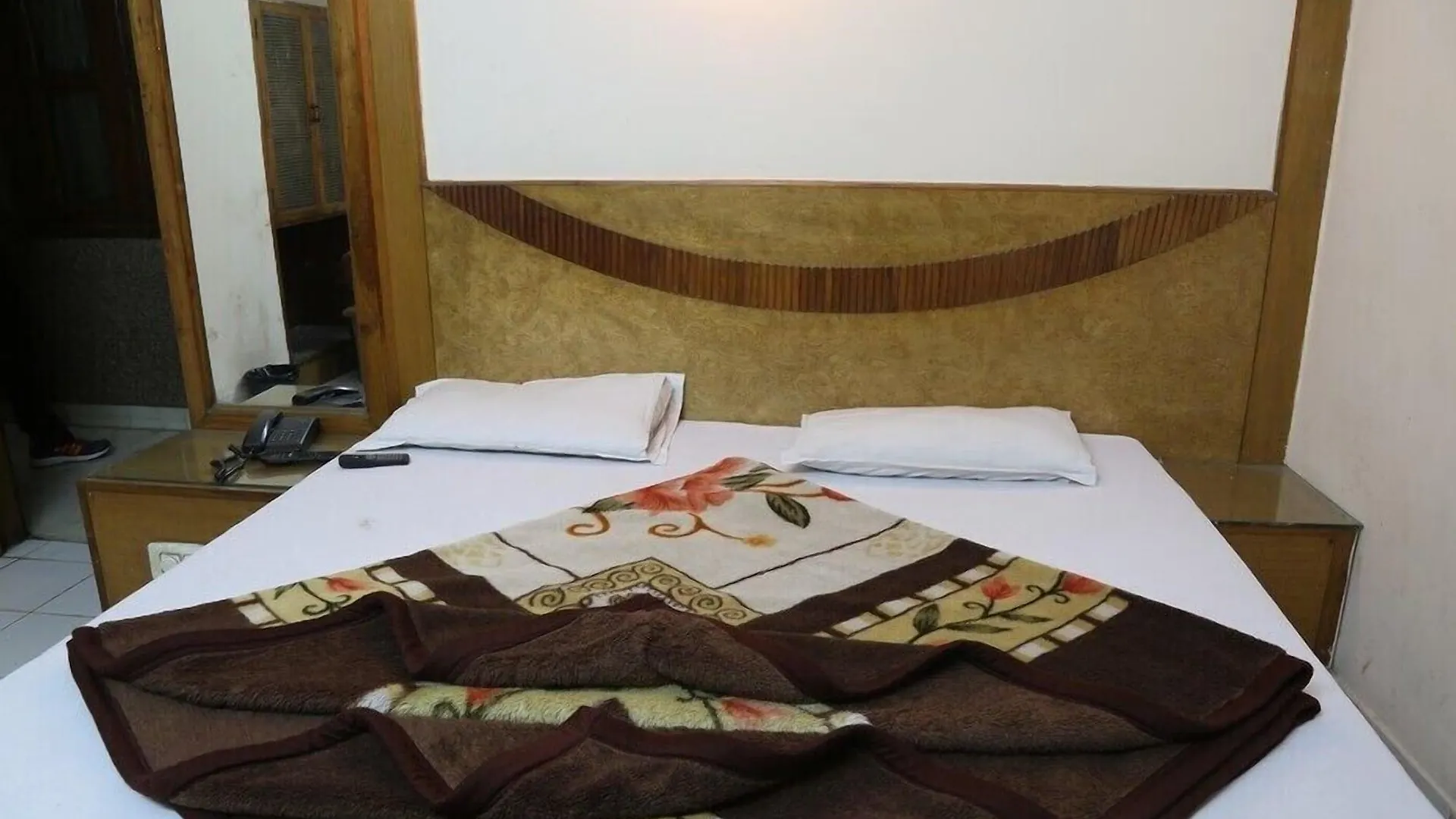 **  Hotel Delhi Regency India