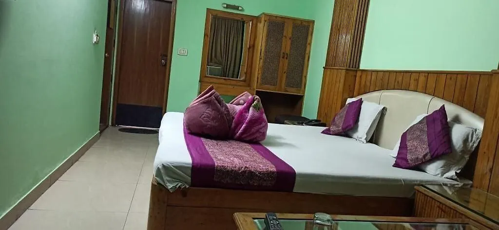 **  Hotel Delhi Regency India